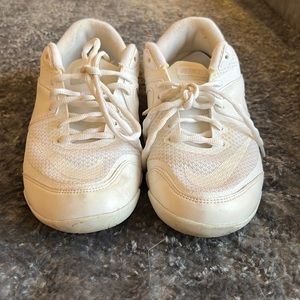 Nike cheer shoes